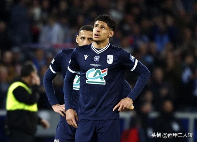 九游app平台-包含勒沃库森围绕法国杯单刀错失詹姆斯在巴黎圣日耳曼比赛中刷新纪录，媒体一致点评：哈兰德在RNG比赛中刷新纪录的词条