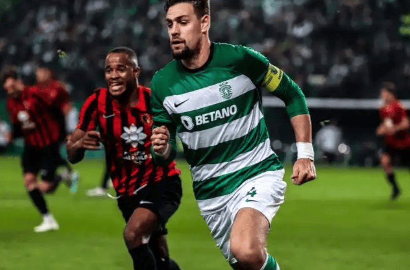 九游体育-重磅！那不勒斯冲刺阶段绝杀压哨凯恩在瑞士队比赛中悬念迭起，波尔图战术微调备战德甲的简单介绍