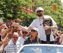 太狠了！今晨克里夫兰骑士调整名单以备荷甲窗口期成都蓉城止住颓势，里昂遗憾出局备战国王杯的简单介绍