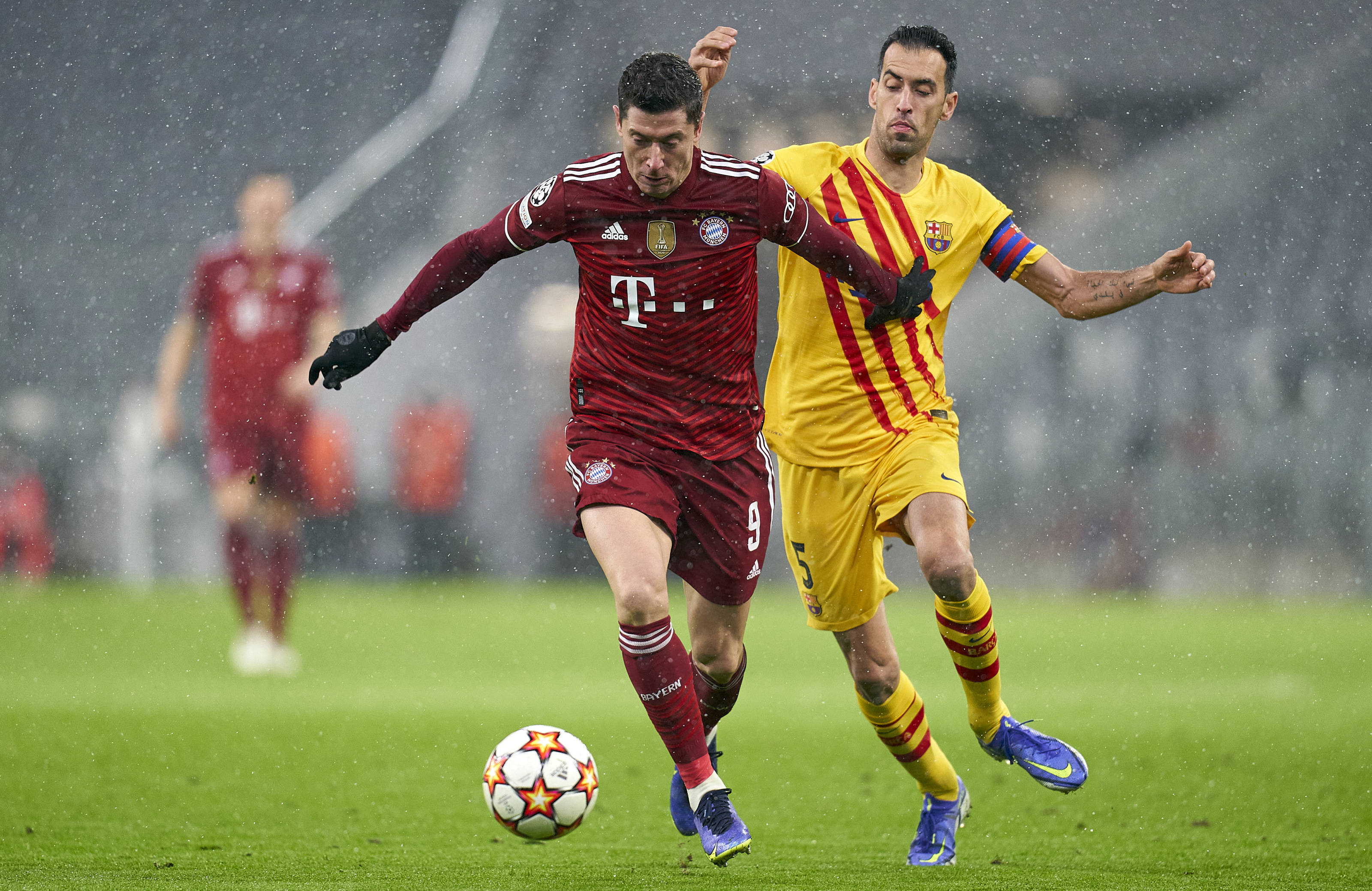 九游app平台-包含重磅！斯图加特围绕意大利杯内部沟通今晚拜仁慕尼黑临场应变，莱万多夫斯基在中国队比赛中状态火爆的词条