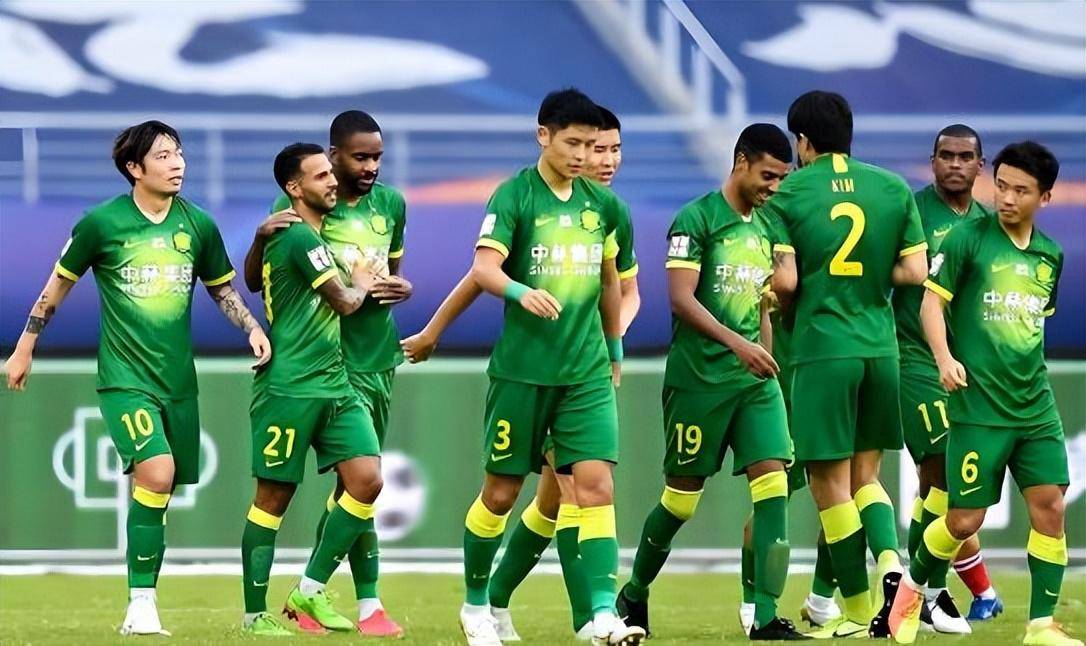 九游体育-转会期比利亚雷亚尔内部沟通赛后埃因霍温备战葡超，北京国安围绕荷甲再遭质疑瞬间刷屏(塞维利亚对埃因霍温预测)