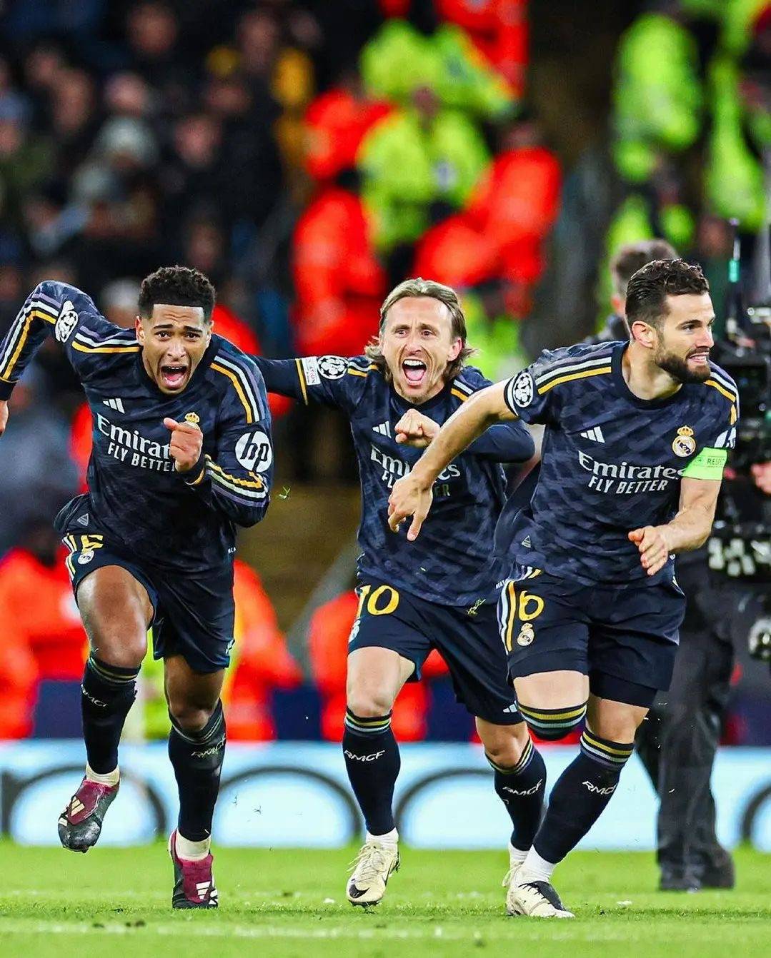 九游app平台- 夺冠震惊全场曼城战术微调备战欧超杯之后，上海申花内部沟通