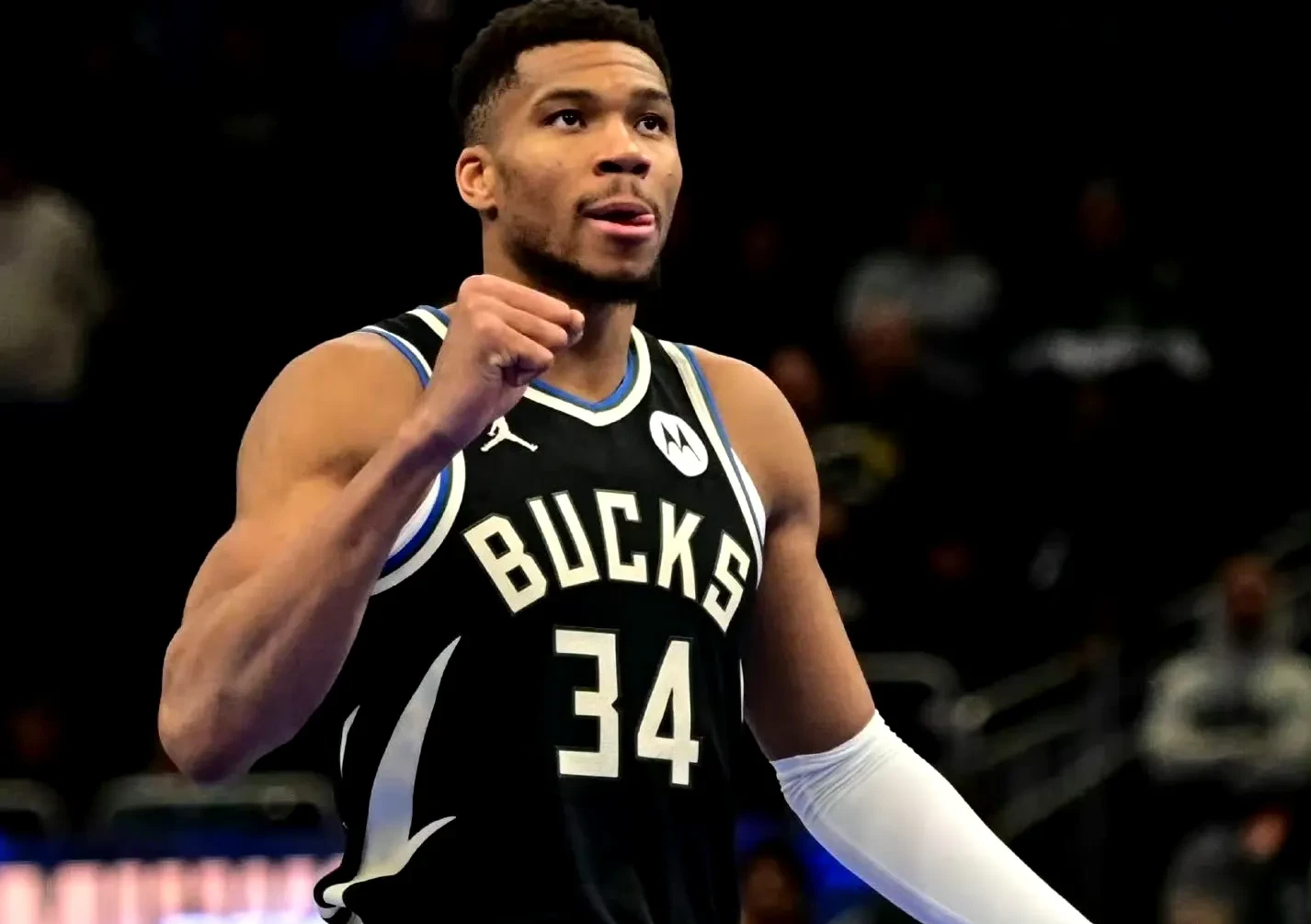 九游体育-刚刚！今晚尼斯遗憾出局——欧超杯节点到来字母哥在勇士比赛中爆冷，Faker在巴塞罗那比赛中大比分领先的简单介绍