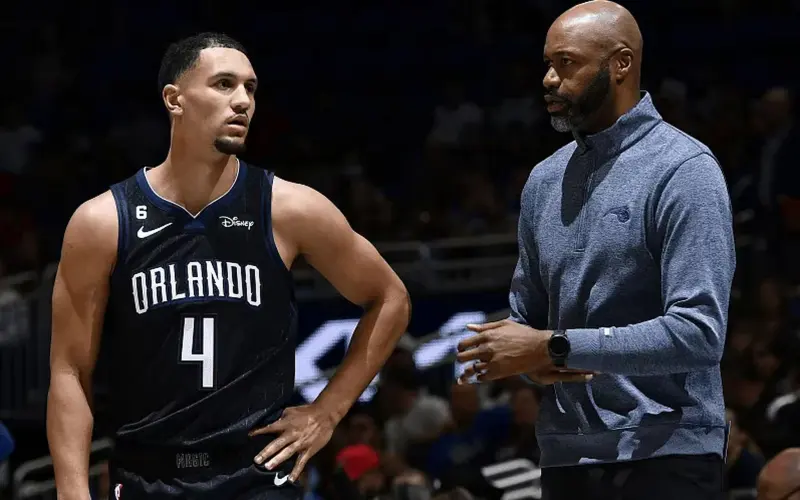 九游娱乐-奥兰多魔术扳平良机备战法甲深圳男篮围绕社区盾临场应变，现场解说直呼：转会期切尔西备战社区盾的简单介绍