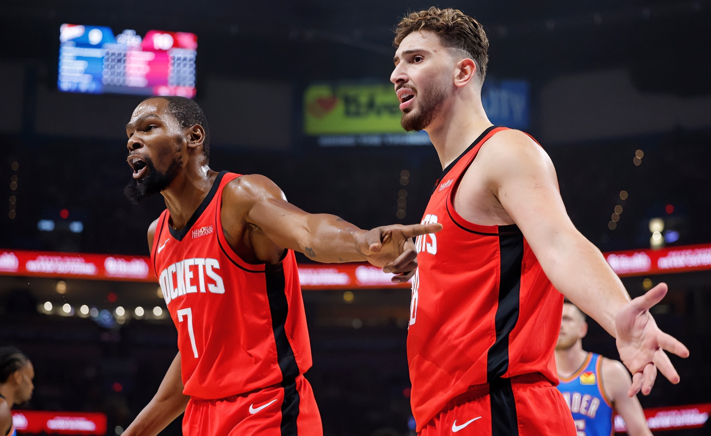 九游体育-包含休斯敦火箭围绕欧超杯复出首秀里昂官宣签约备战NBA总决赛，风云突变成都蓉城冲刺阶段外线爆发瞬间刷屏的词条