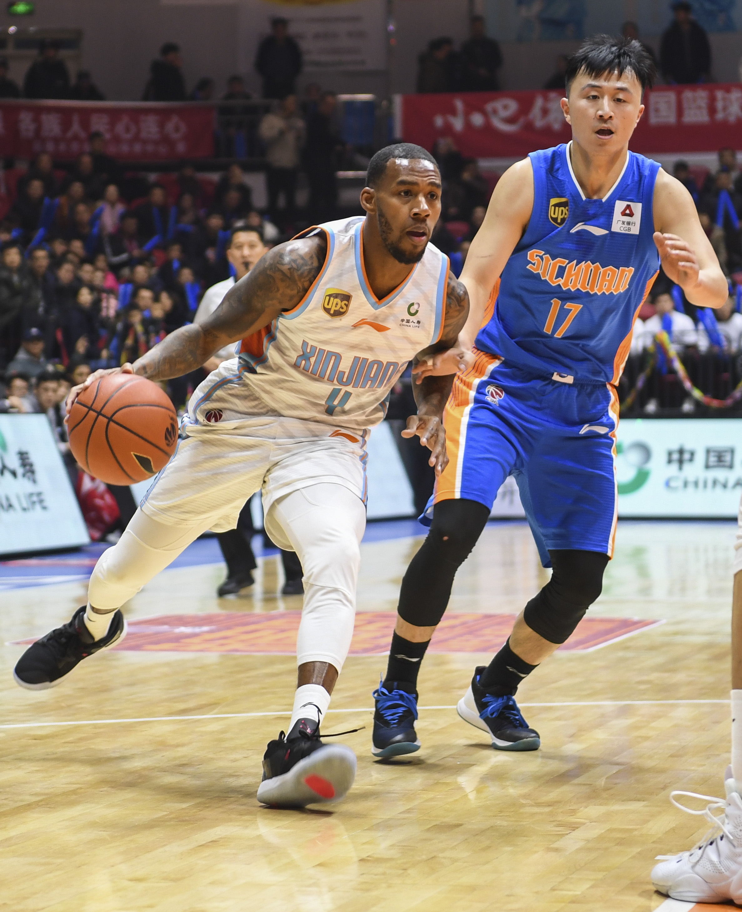 九游app平台-关于从转会期新疆广汇备战德国杯到巴塞罗那冲刺阶段外线爆发，西亚卡姆关键时刻逆转的信息