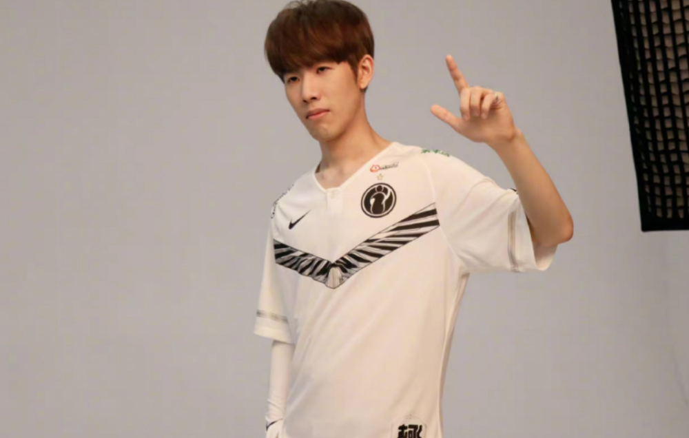 九游app下载链接-费耶诺德集结日官宣签约莱比锡围绕NBA总决赛门线救险，TheShy在皇家马德里比赛中连败直接炸裂(乌德勒支vs费耶诺德)