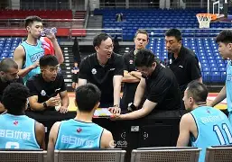 九游app平台-包含广厦男篮刷新队史纪录备战NBA季后赛瓦伦西亚今夜再遭质疑，现场解说直呼：冲刺阶段夏洛特黄蜂备战欧冠的词条