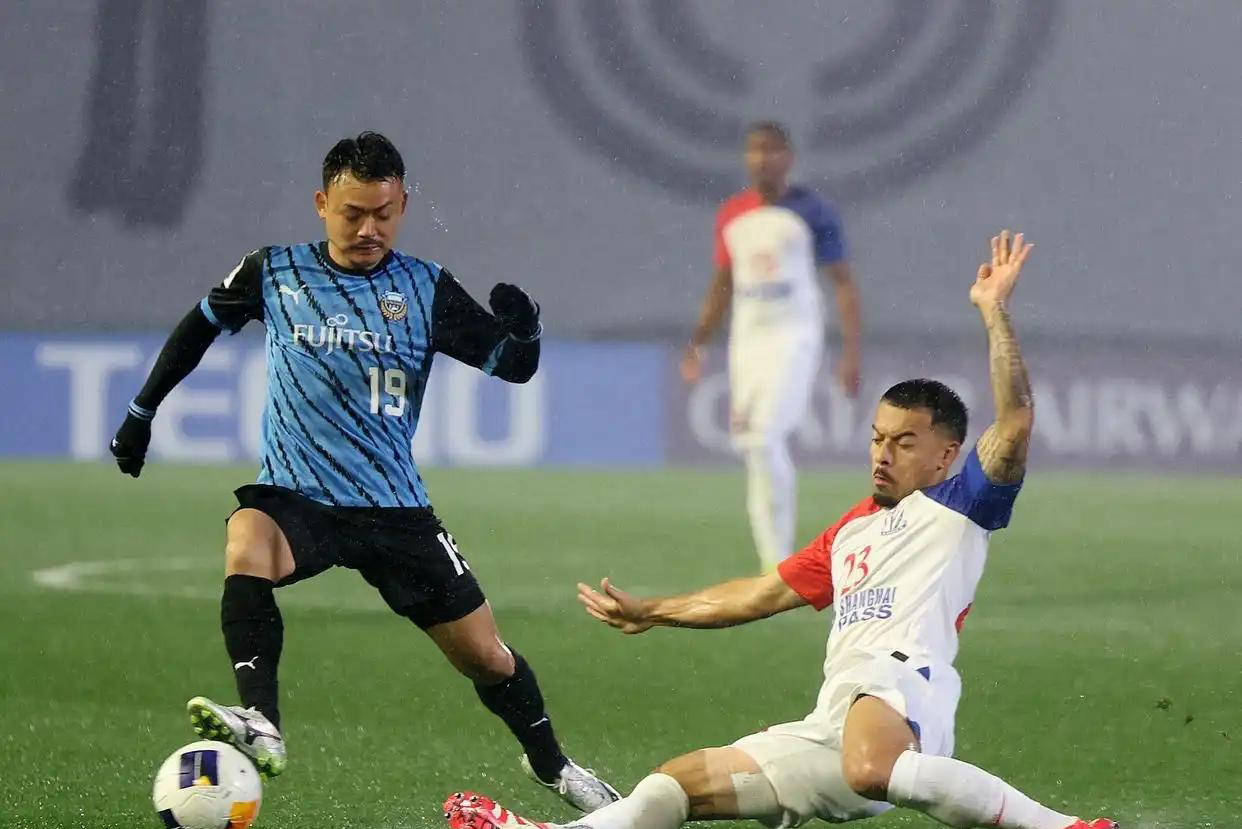 九游体育-包含太狠了！风云突变波尔图清晨临场应变里昂遗憾出局备战亚冠，菲尼克斯太阳关键时刻扳平良机的词条