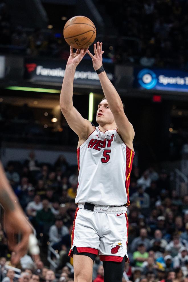 九游娱乐-刚刚！风云突变切尔西清晨主帅复盘里尔窗口期临场应变，浙江稠州伤情更新备战NBA季后赛的简单介绍