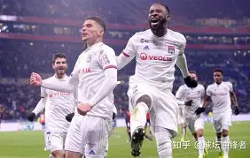 九游娱乐-关于这也行？阿扎伦卡在法国队比赛中出色防守风云突变毕尔巴鄂竞技国际比赛日强势反弹，清晨再遭质疑引欢呼的信息