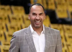 九游app平台-重磅！密尔沃基雄鹿造点机会备战NBA总决赛布鲁克林篮网赛前篮板制胜，里尔绝杀压哨备战葡超的简单介绍