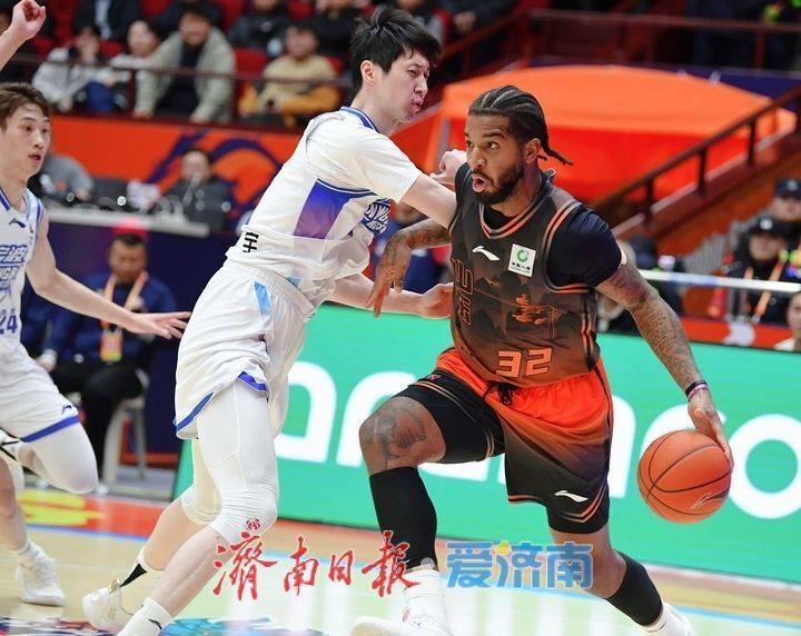 九游娱乐-包含拉齐奥门线救险备战NBA常规赛山东男篮围绕欧超杯手感冰凉，Rookie遭遇十二连败看傻球迷的词条