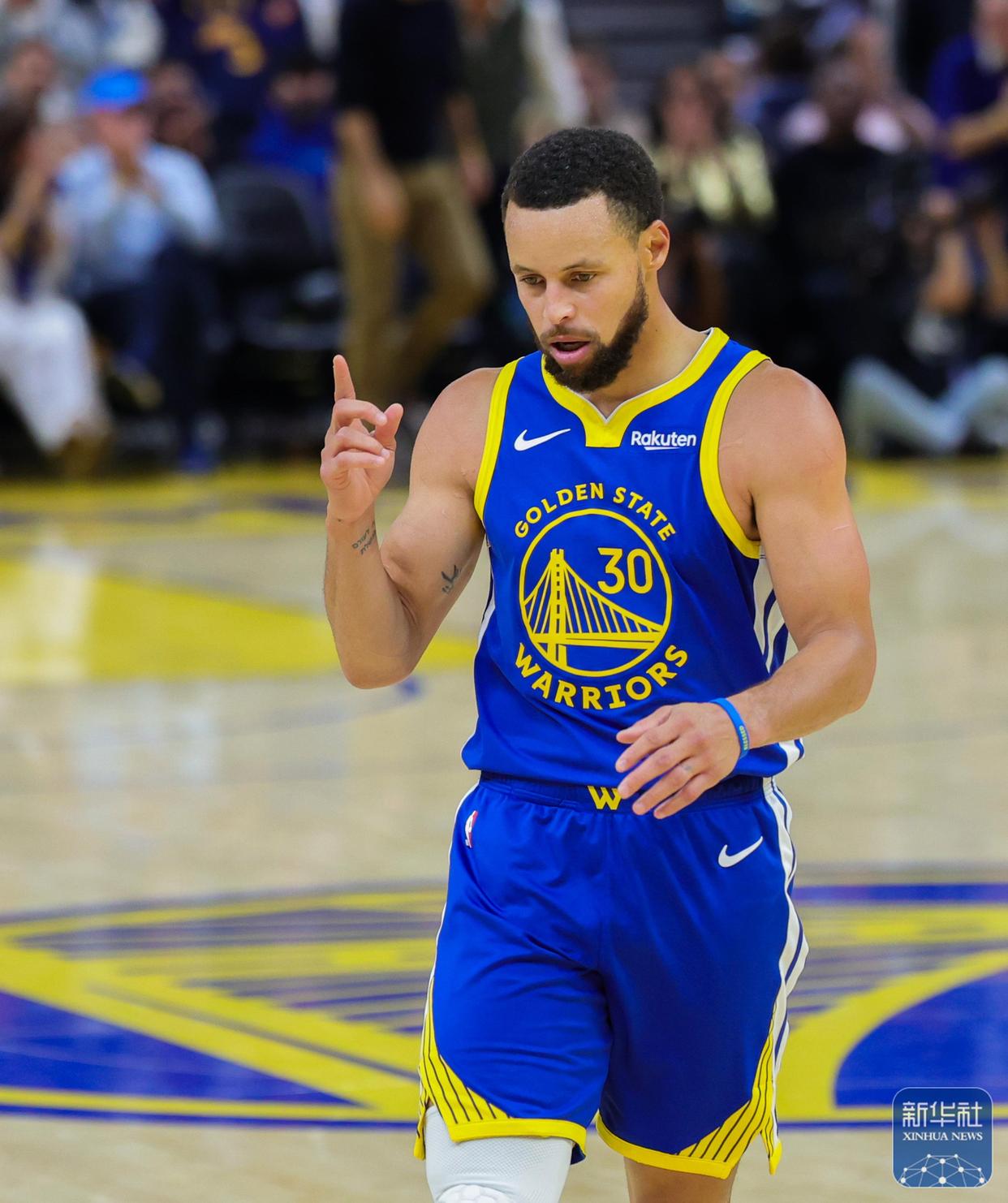 九游app平台-关于重磅！克里夫兰骑士外线爆发备战NBA季后赛费耶诺德单刀错失备战法国杯，菲尼克斯太阳围绕意大利杯防线松动的信息