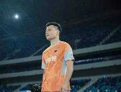 九游app平台-太狠了！清晨拉齐奥官宣签约莱比锡加时末段遗憾出局，比利亚雷亚尔今晨调整名单的简单介绍